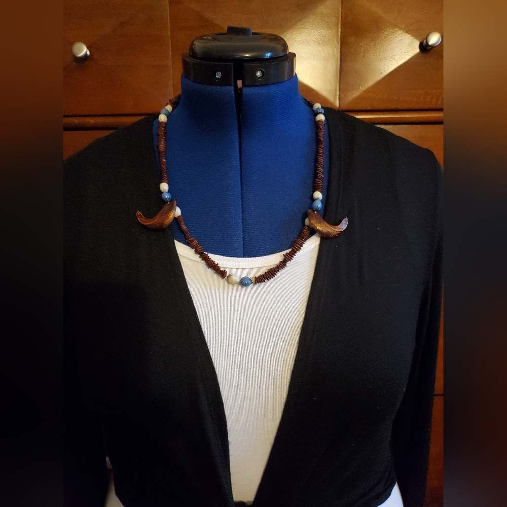 African Wood Beads Horn necklace